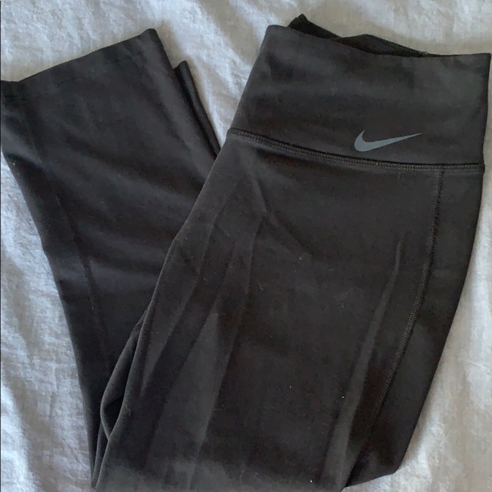 Nike Yoga Capri